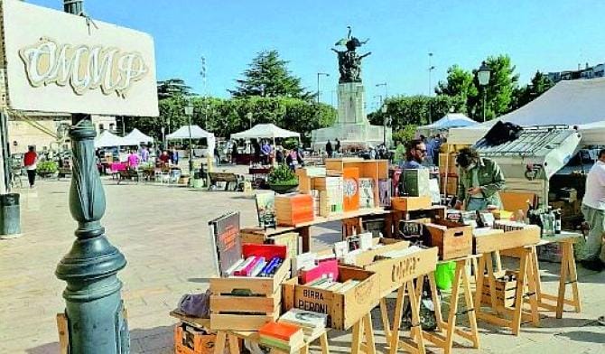Rutigliano, torna il mercatino dell’antiquariato e del collezionismo