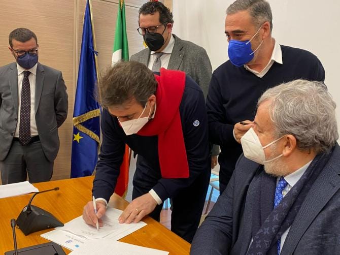 Pnrr, siglato protocollo territori-parti sociali. I sindacati: «Occupazione giovani e donne per crescita Sud»