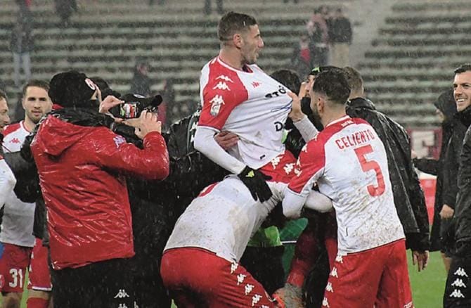 Catanzaro-Bari. Il dg Foresti: «Per gli avversari tanto rispetto ma nessuna paura»