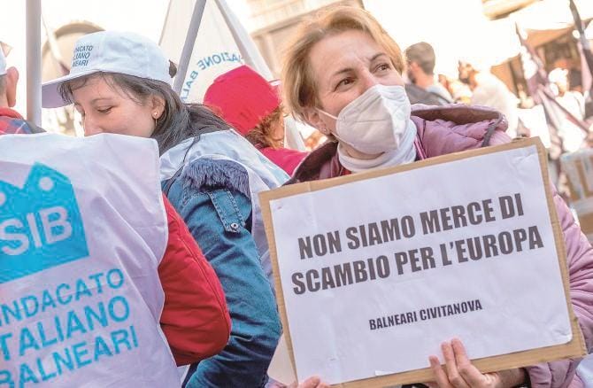 I balneari contro la legge “della vergogna”. Chiedono al governo di modificare la norma per la gestione delle spiagge