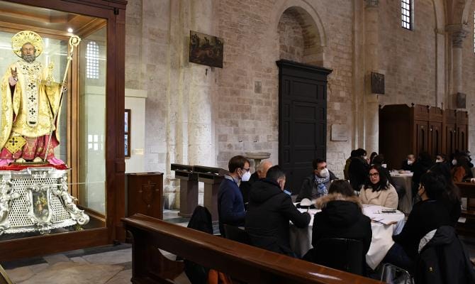 «Dialogo a oltranza contro la guerra». Da Bari l’appello dei vescovi per la pace
