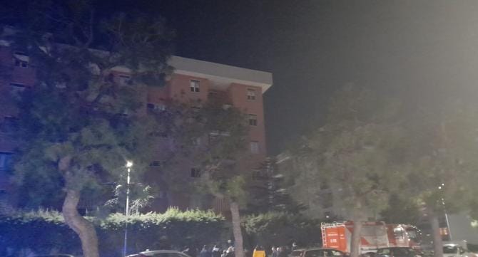 Monopoli, fuga di gas da un palazzo. Residenti in strada e fuori pericolo