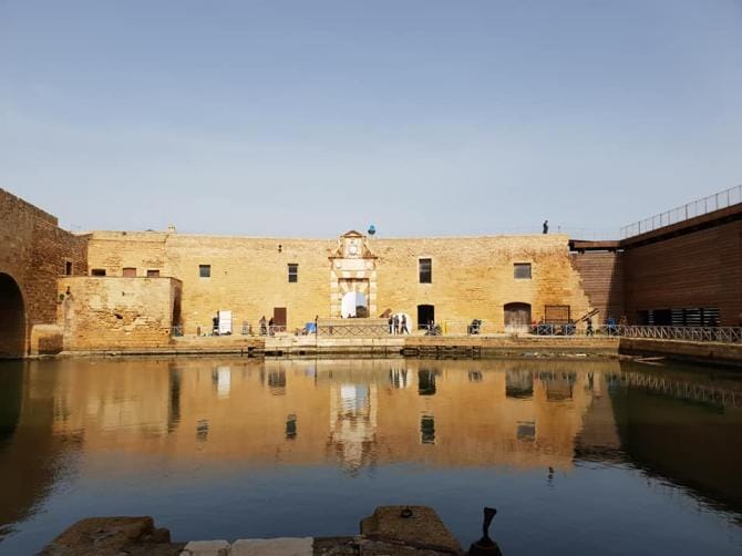 Brindisi, via alle riprese della serie Netflix “Briganti”. Primo ciak al Castello Alfonsino