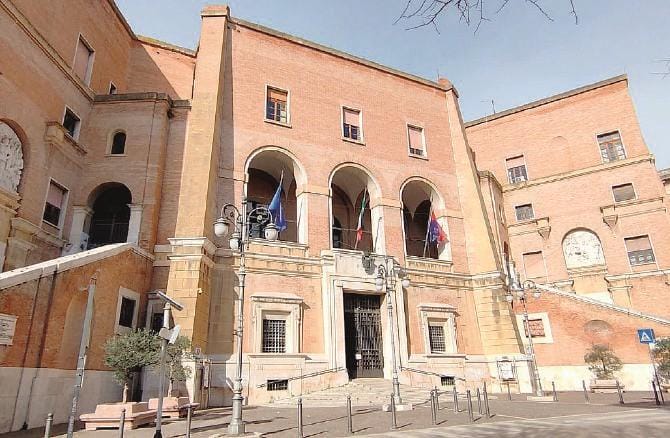 Foggia, contenziosi legali che «legano»