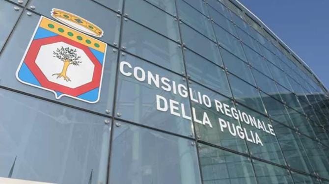 Puglia, l’addizionale Irpef aumenta dello 0,13% per i redditi superiori ai 50mila euro