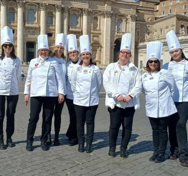 Anche dalla Puglia una delegazione di Lady Chef in udienza da papa Francesco