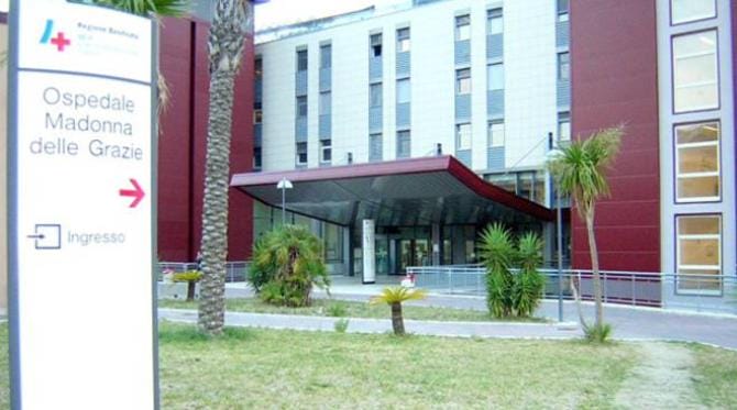 Ospedali in Basilicata, i segretari UIL: «Interventi immediati. Reparti allo stremo»