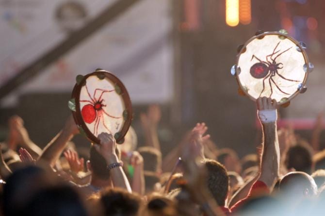 L’orchestra popolare La Notte della Taranta al festival di Peter Gabriel in Cile