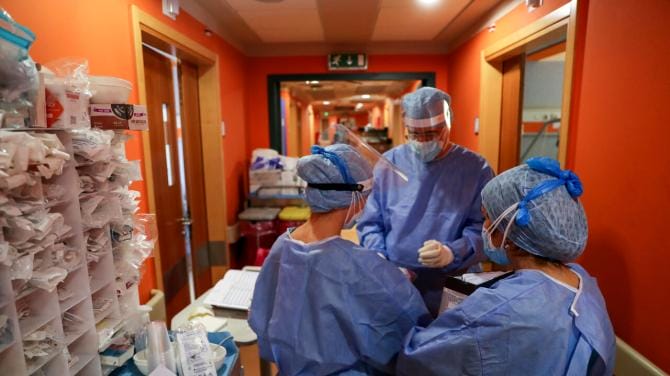 Covid, in Basilicata 684 nuovi positivi e 3 morti. Gimbe: alcuni dati in peggioramento