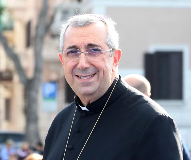 Ucraina, monsignor Satriano incontra i rifugiati: «Grazie a chi li ospita»