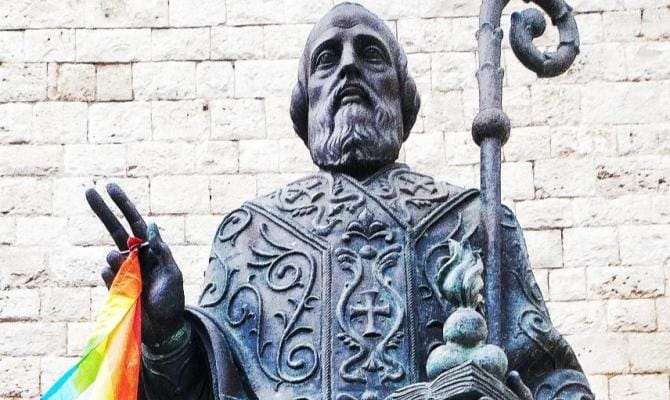 San Nicola, polemiche tra Colaianni e Distante: «Il dono, fatto storico incancellabile»