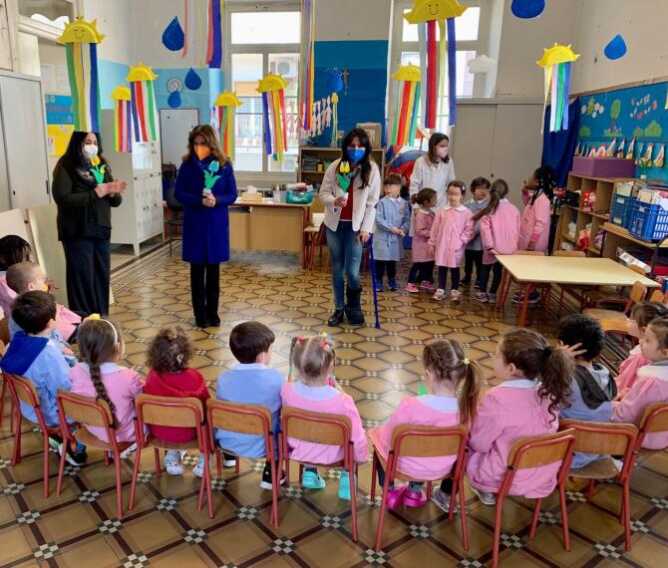 Bari, due bimbe ucraine accolte alla scuola per l’infanzia Manzari-Buonvino