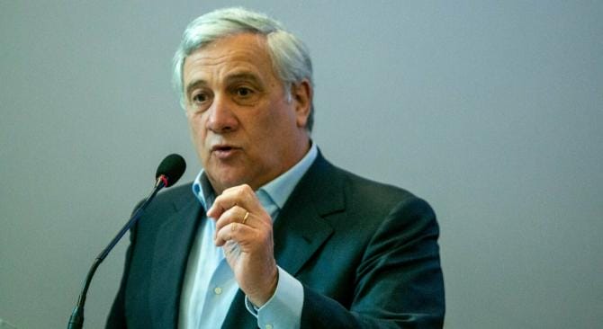 «Lacatena con Emiliano? Una manovra di palazzo». E Forza Italia risponde con tre nuovi ingressi