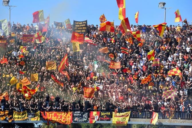 Lecce impone la sua legge e la serie A è a un passo