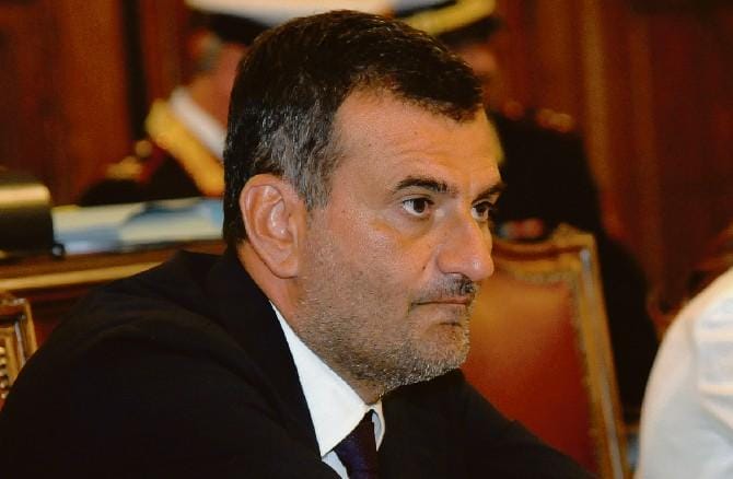 Falcone, trent’anni dalla strage di Capaci. Decaro: «Un minuto di silenzio dei sindaci»
