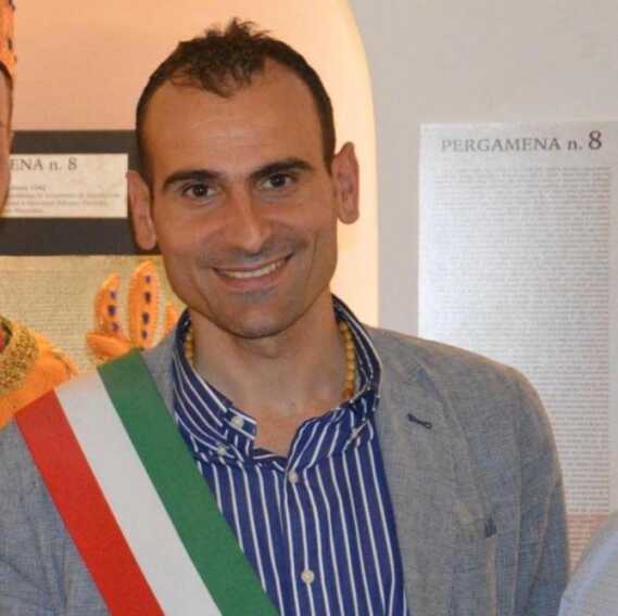 Utilizzò un’auto del Comune per spostamenti privati, assolto il sindaco di Apricena