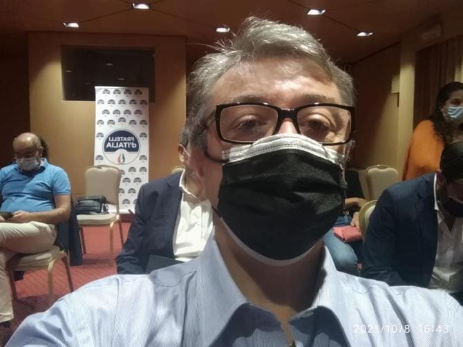 Il post del segretario FdI di Brindisi, Cesare Mevoli: «Fiori su piazzale Loreto»