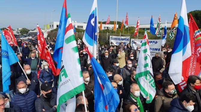 Pace, lavoro e legalità. Il Primo Maggio di Cgil, Cisl e Uil a Scanzano Jonico