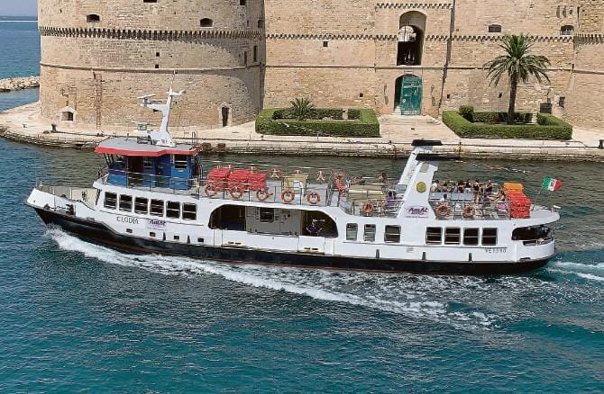 Taranto, mini crociere dei “Due Mari” quattro volte a settimana
