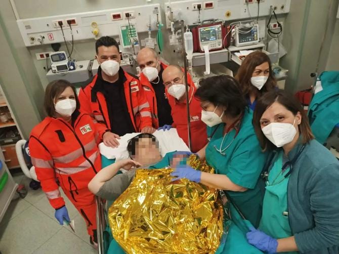 La voglia di nascere di Desirée: la piccola nata in ambulanza durante il trasporto in ospedale a San Marco in Lamis