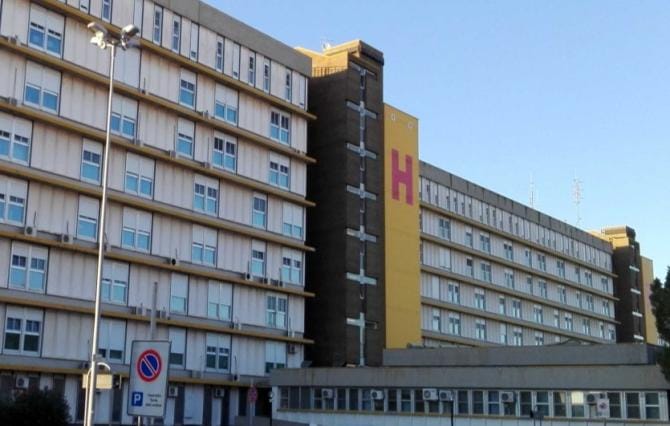Al “San Paolo” di Bari il primo reparto Covid gestito solo da infermieri: «Allenterà pressione ospedaliera»