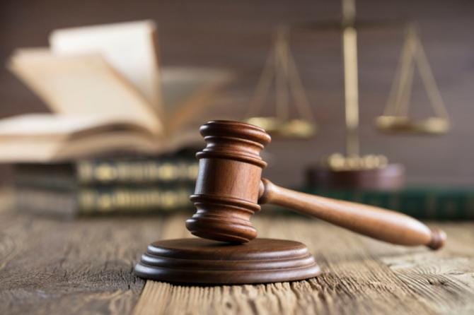 Operaio di Oria morì in incidente sul lavoro 15 anni fa, i legali: «Assicurazione non paga risarcimento»