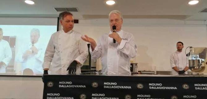 Iginio Massari a Mesagne omaggia la pasticceria pugliese: «Dall’olio, alle mandorle e i fichi. È una terra ricchissima»