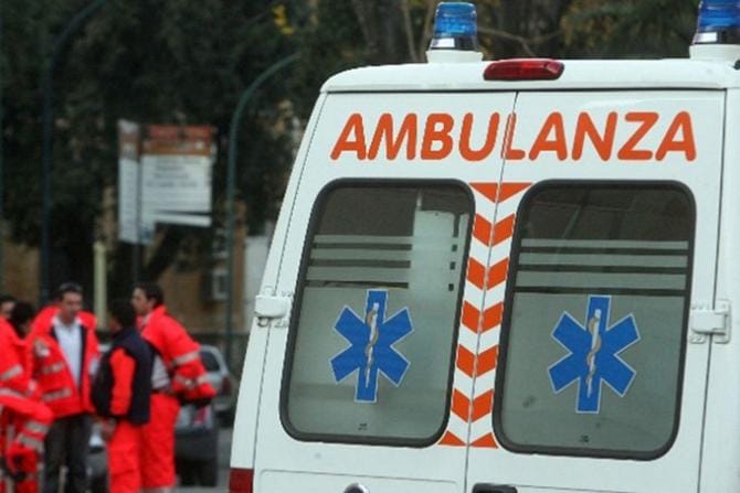 Gioia del Colle, 40enne trovata senza vita in un b&b: sarebbe morta a causa di un malore