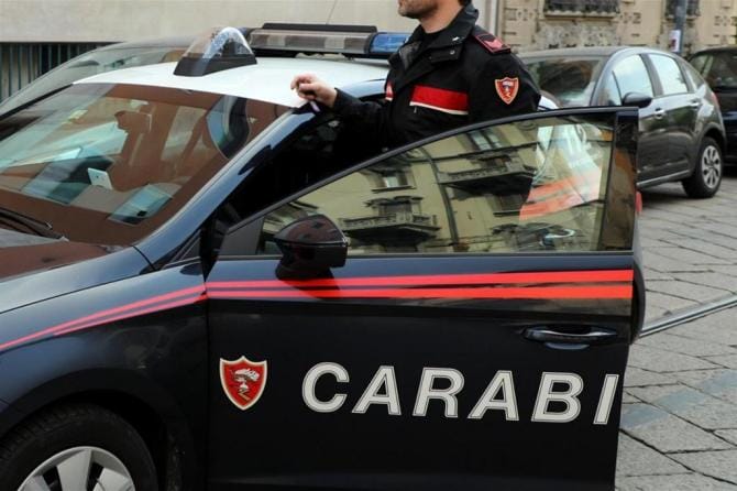 Massafra, 23enne trovata morta in una grotta alla periferia della città: il decesso forse per un’overdose