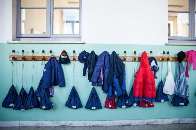 Maltrattamenti sugli alunni: maestra 60enne di una scuola primaria di Andria condannata a 2 anni