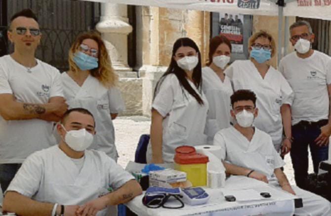 Giornata degli infermieri, a Matera uno stand in piazza Vittorio Veneto: «Siamo vicini alla comunità»
