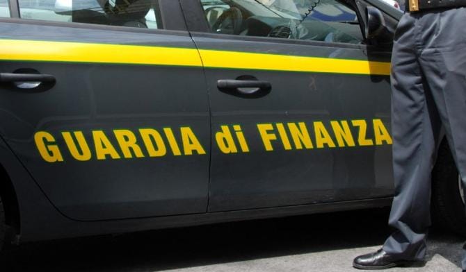 Acquisto in nero di pallet, evase tasse per 13 milioni in Puglia