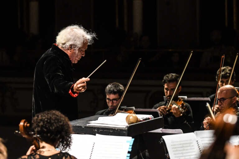 Galleria foto 'Il barese Paolo Lepore dirigerà il prestigioso concerto “La multiforme ricerca del Sacro” al Teatro Quirino di Roma' - foto 1