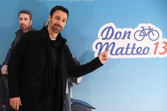 Galleria foto 'Ascolti tv, ancora una vittoria per ‘Don Matteo 13’' - foto 1