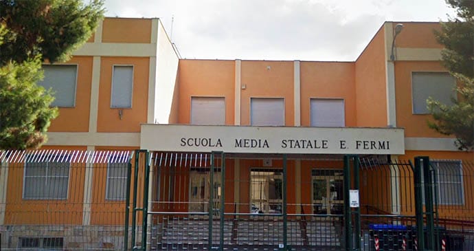 Andria, il caso “Enrico Fermi”: palestra della scuola chiusa per amianto. Giallo sui fondi