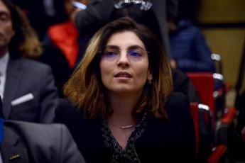 Galleria foto 'Castelli: “Metteremo risorse a disposizione per economia del mare”' - foto 1