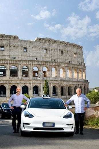 Consorzio ItTaxi e Uber siglano accordo per partnership strategica