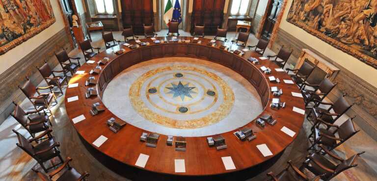 Galleria foto 'Allarme Pnrr, convocazione straordinaria. Draghi: «Fiducia entro maggio»' - foto 1