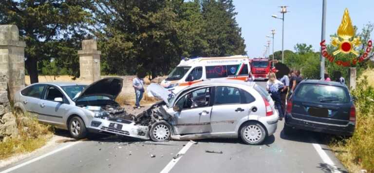 Pauroso incidente tra Erchie e Torre Santa Susanna, nel Brindisino: tre vetture coinvolte, due feriti