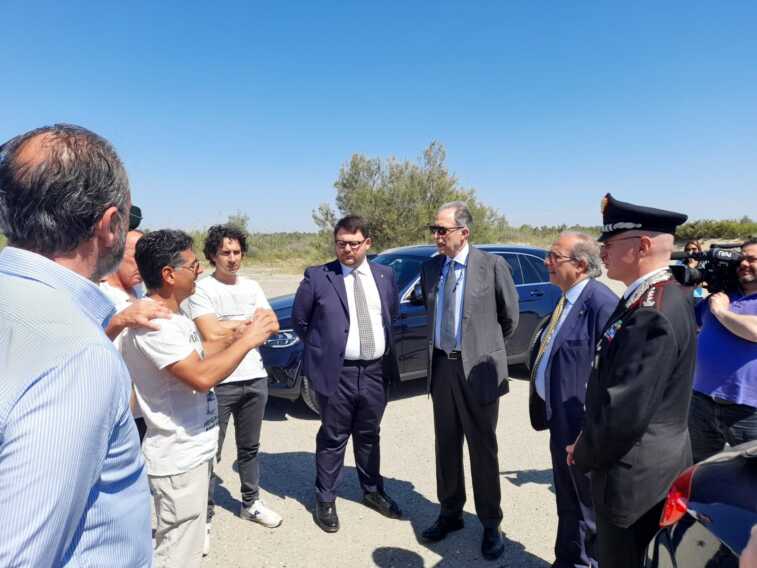Bardi a Scanzano Jonico incontra vittime di incendi: «Difendiamo chi produce e crea lavoro»