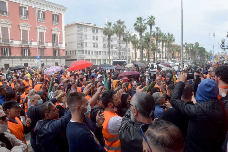 «Stop al lavoro illegale»: a Bari un patto tra Comune e sindacati. Oggi la sigla dell’accordo