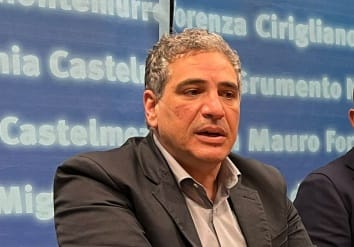 Basilicata, il consigliere Perrino chiede risposte al governo: «Tanti disservizi per la sanità»