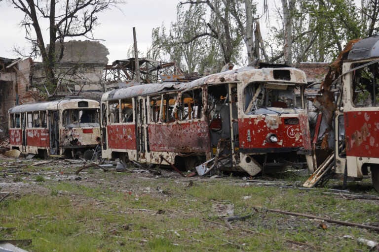 Ucraina, la Russia mette in campo i tank terminator: «Severodonetsk si sta trasformando nella nuova Mariupol»
