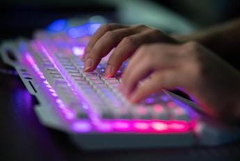 Galleria foto 'Ucraina, “imminente attacco hacker russi in Italia”' - foto 1