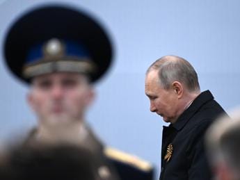 Galleria foto 'Ucraina-Russia, capo 007 Kiev: “Putin malato, golpe in corso”' - foto 1