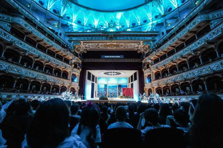 Per “La notte di San Nicola” 10mila spettatori al Teatro Petruzzelli