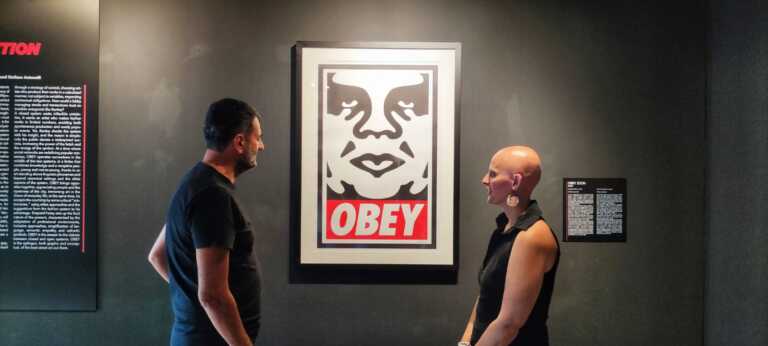 Obey Peace Revolution, al Margherita il “viaggio visivo” nell’opera dello street artist americano – VIDEO