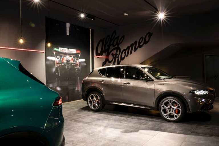 Alfa Romeo Tonale protagonista degli showroom del Biscione