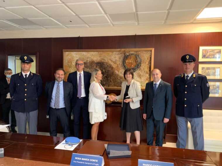 Contrasto ai crimini informatici, accordo tra polizia di Stato e Aeroporti di Puglia