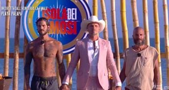 Galleria foto 'Ascolti tv, Isola dei Famosi 2022 al top' - foto 1